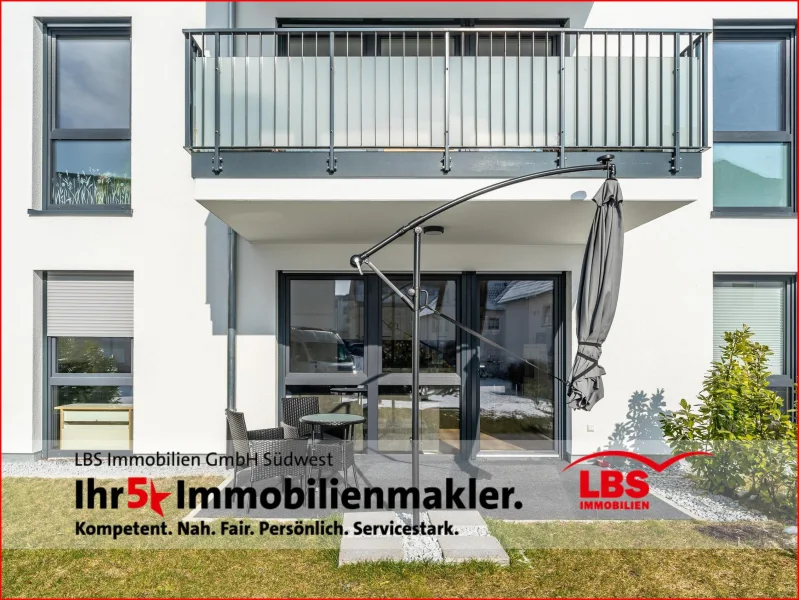 Terrasse - Wohnung kaufen in Oberndorf - Moderne 2-Zimmer-Wohnung mit Terrasse und TG-Stellplatz