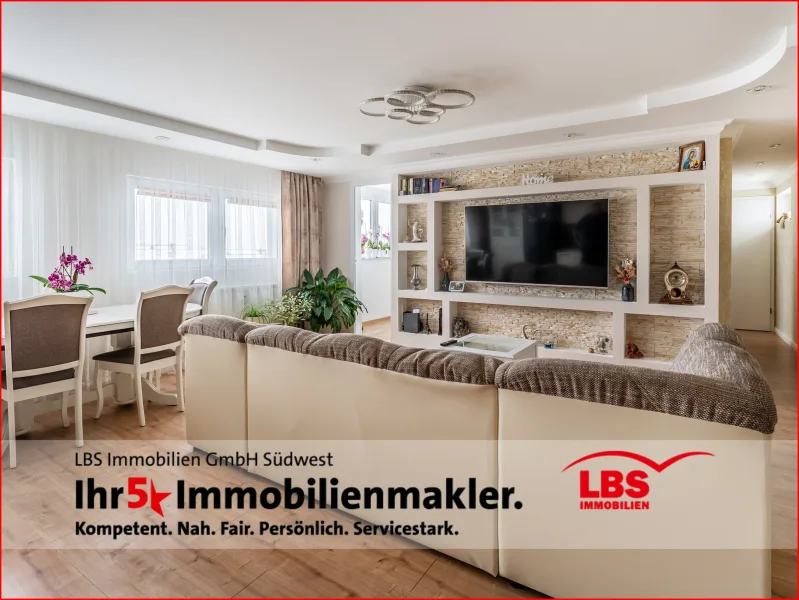 Ess-/ Wohnzimmer - Wohnung kaufen in Schramberg - Liebevoll modernisierte 3-Zimmer-Wohnung