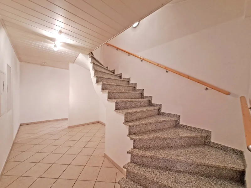 Treppe ins Erdgeschoss