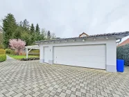 Doppelgarage und Carport