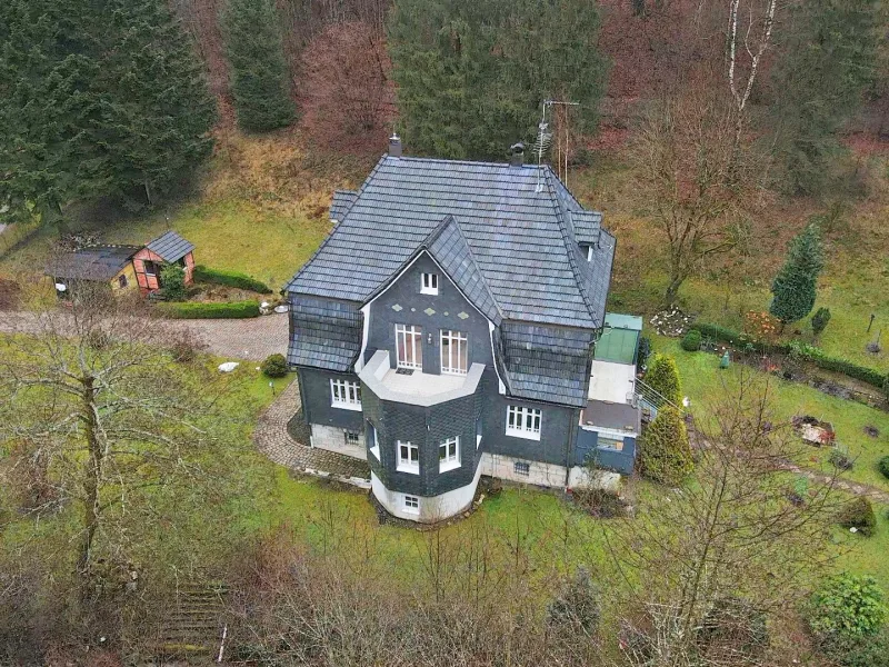  - Haus kaufen in Eisfeld / OT Sachsenbrunn - Ein Anwesen zum Verlieben in naturnaher Lage