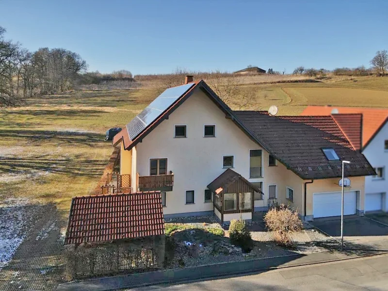  - Haus kaufen in Trieb - Modernes Wohnen in idyllischer Lage – Großzügiges Familienhaus mit direktem Naturzugang