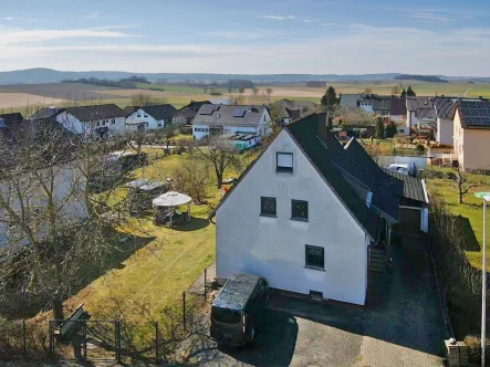  - Haus kaufen in Meeder - Einfamilienhaus mit viel Platz und Potenzial - Ideal für Familien