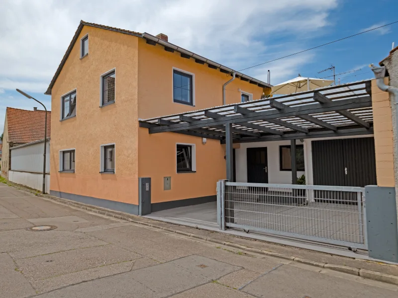 Außenansicht - Haus kaufen in Reichertshofen - Einfamilienhaus mit Dachterrasse in Reichertshofen