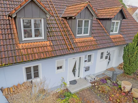 Außenansicht - Haus kaufen in Gerolsbach - Reihenmittelhaus mit Sauna, Whirlpool und großzügiger Raumaufteilung