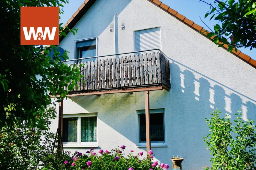 Aussenansicht - Haus kaufen in Niederviehbach - Tolles Einfamilienhaus sucht neue Familie