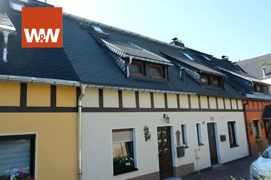 Ansicht - Haus kaufen in Grünhain / Beierfeld - Charmantes Reihenmittelhaus in ruhiger Lage