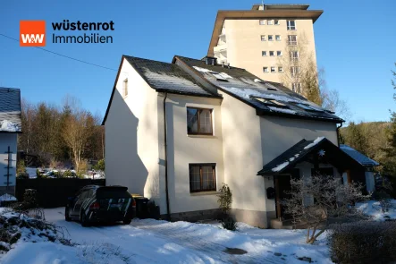 Ansicht - Haus kaufen in Breitenbrunn/Erzgebirge / Erlabrunn - Charmante Doppelhaushälfte im Grünen mit großzügigem Garten