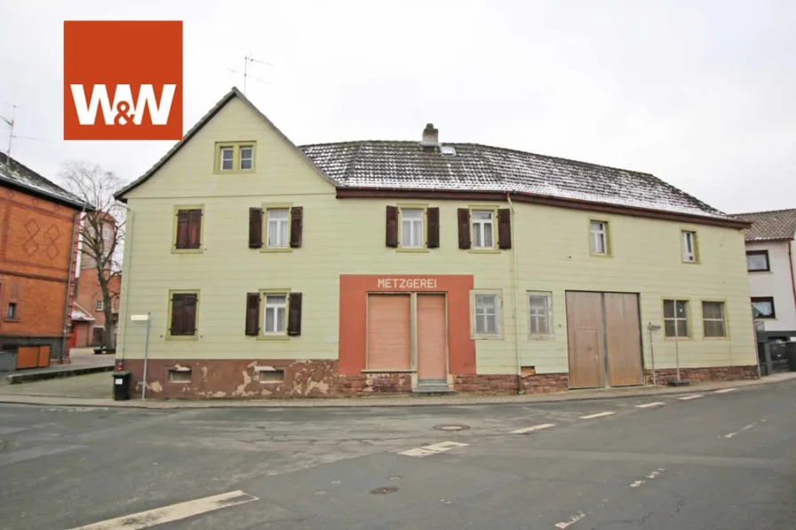 Altbau mit ehemaliger Metzgerei - Grundstück kaufen in Brensbach / Wersau - Gebäude mit Abriss-/ Neubau-Potential + Zweifamilienhaus ***PROVISIONSFREI für den Käufer***