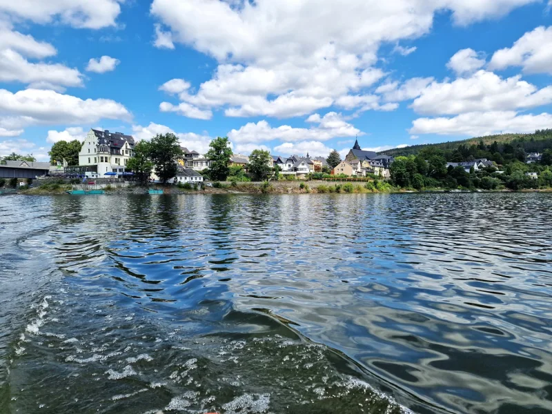 Hotel mit Seeblick