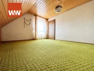 DG - Schlafzimmer II mit bodentiefem Zugang zum Balkon