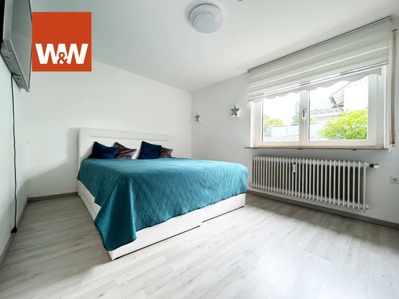 EG - das Schlafzimmer 2 mit 14,33 m² und herrlichem Licht