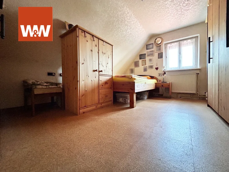 Obergeschoss - das Zimmer 1 mit 10,29 m²