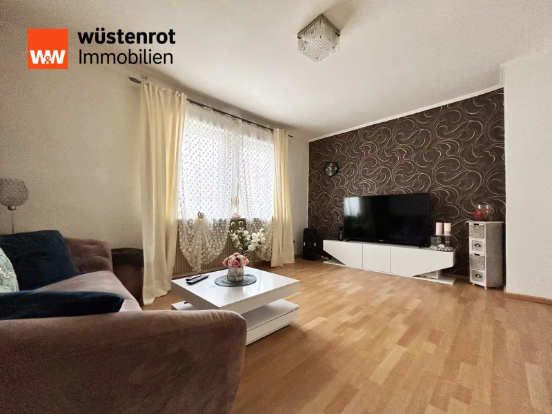 Start  - Wohnung kaufen in Villingen-Schwenningen in Schwenningen - Miete war gestern - jetzt ins Eigenheim.4 elegante Zimmer auf 83 m². Großzügigwohnen auf 2 Ebenen.