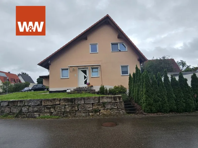Die ganze Pracht! - Haus kaufen in Haigerloch - Großes Einfamilienhaus mit Einliegerwohnung in Toplage von Haigerloch mit tollem Grundstück!