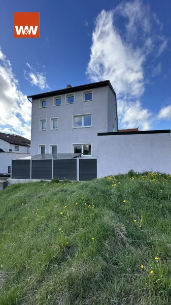 Ansicht 3 - Haus kaufen in Albstadt - Geräumiges Einfamilienhaus mit zahlreichen Zimmern: Perfekt für flexible Wohnbedürfnisse.