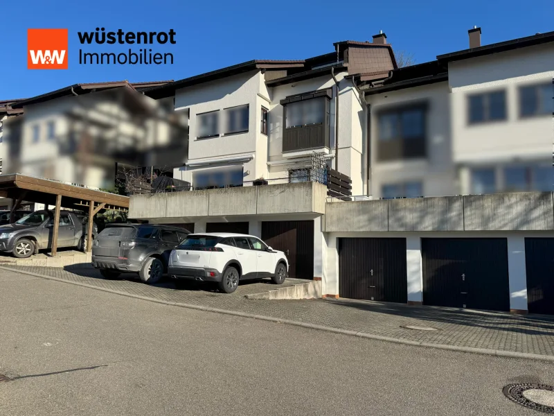 Ansicht - Wohnung kaufen in Eningen unter Achalm - Charmante Dachgeschosswohnung mit separatem Eingang, Garage und Etagenheizung.