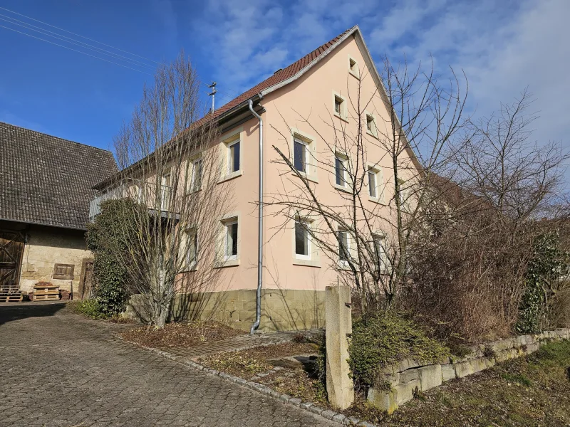 Hier lacht die Sonne - Haus kaufen in Haigerloch - Idylle Pur!Nostalgie trifft Moderne.Tolles Einfamilienhaus mit großem Grundstück & Scheune!