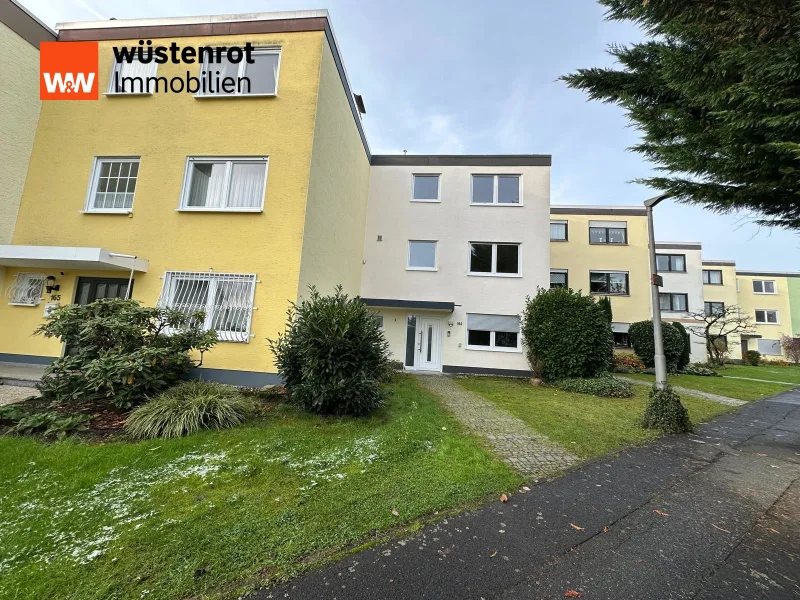 Aussicht 2 - Haus kaufen in Wiesbaden / Klarenthal - Perfekt für Familien: Attraktives Reinmittelhaus in Wiesbaden