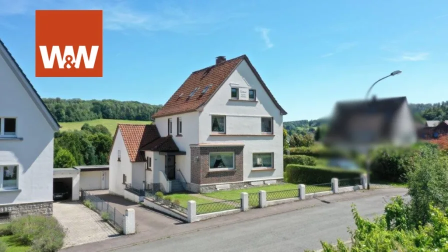 Ansicht 1 - Haus kaufen in Detmold / Berlebeck - Geräumiges Einfamilienhaus mit großem Garten in Detmold-Berlebeck