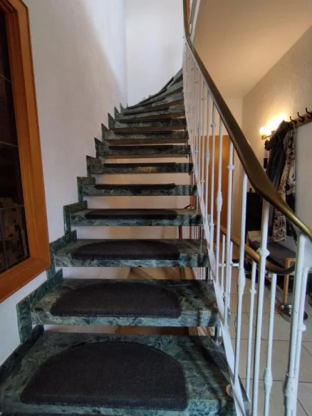 Treppe zum OG