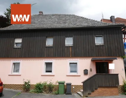 Vorderansicht - Haus kaufen in Michelau in Oberfranken / Schwürbitz - Charmantes Einfamilienhaus mit Renovierungsbedarf in zentraler Lage