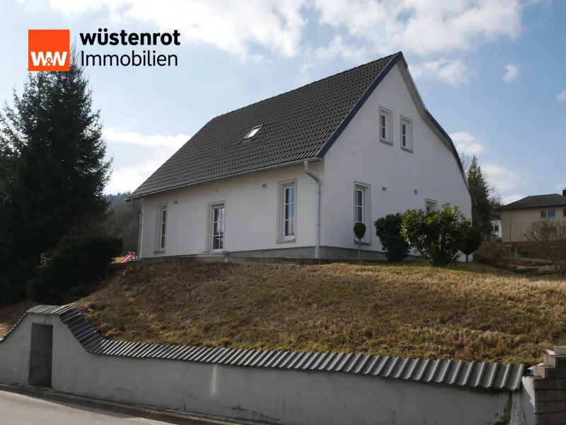 P1040237 - Haus kaufen in Mitwitz / Steinach - Liebevoll saniertes Einfamilienhaus in Mitwitz/Steinach