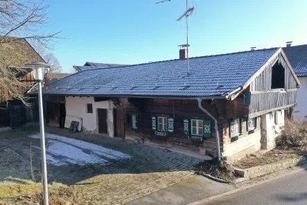 Ansicht - Haus kaufen in Konzell / Gossersdorf - Denkmalgeschütztes Bauernhaus mit Scheune u.v.m in Konzell (OT Gossersdorf)