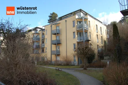 Ansicht - Wohnung kaufen in Deggendorf - Deggendorf: Zentrumsnahe 3-Zi.- ETW auf zwei Etagen m. gr. Terrasse - in ruhiger Wohnlage!