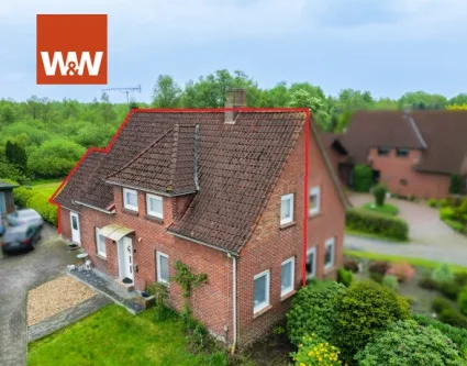 Hausansicht - Haus kaufen in Friesoythe / Altenoythe - Schöne modernisierte DHH mit großem Grundstück