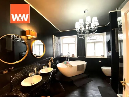 Luxuriöses Badezimmer - Wohnung kaufen in Krefeld - Luxuriöse 2-Zimmer Wohnung in Bockum