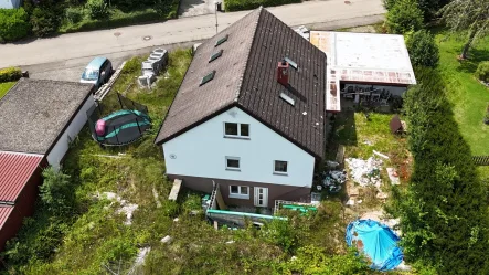 Gartenansicht_0036_Db - Haus kaufen in Warthausen - Renovierungsbedürftiges Einfamilienhaus mit großen Garten in toller Lage