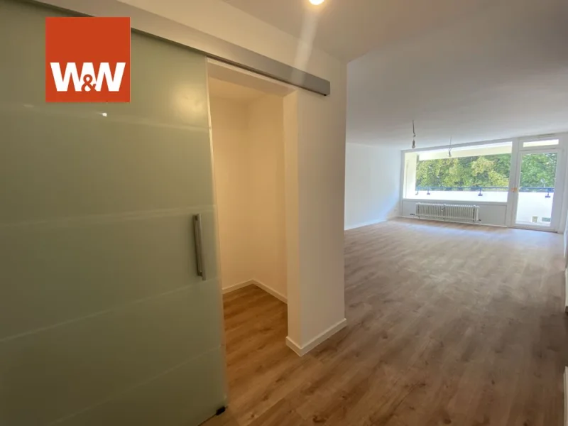 Eingangsbereich - Wohnung kaufen in Stuttgart / Hoffeld - Traumhafte, modernisierte 2,5 Zi.-Whg. mit Balkon u. Aufzug in ruhiger, schöner Lage