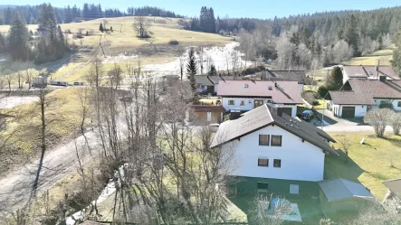 Nordseite und Skilift - Haus kaufen in Weitnau - Traumhaftes Zweifamilienhaus in idyllischer Lage von Weitnau