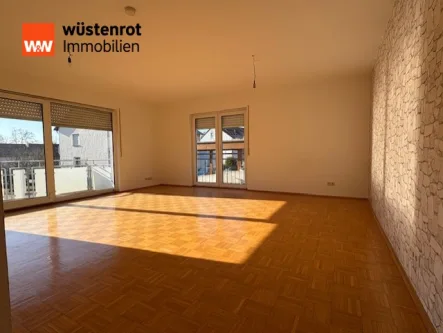 Wohnzimmer - Wohnung kaufen in Remchingen / Singen - Erleben Sie das perfekte Zuhause: Helle und schöne 4-Zimmer-Wohnung! In Singen