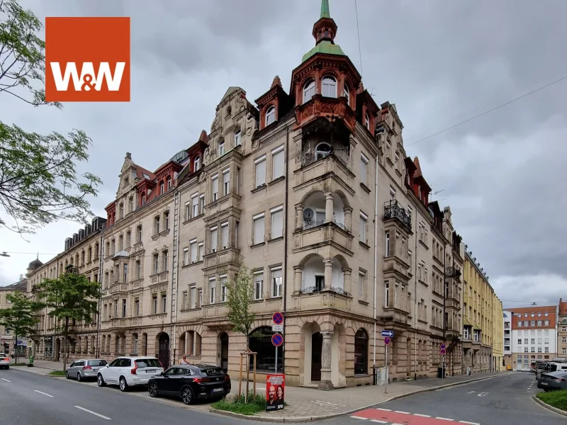 Hausansicht - Wohnung kaufen in Fürth - Vermietete 3-Zimmer-Wohnung mit Erker in charmantem Altbau nahe dem Stadtpark