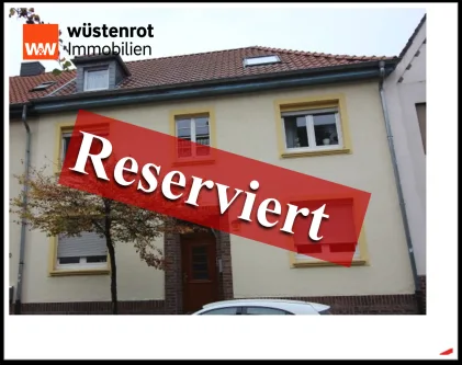 Bild1 - Haus kaufen in Viersen - Ihr neues Zuhause! Frei werdendes 2- Familienhaus in Viersen, ideal auch als Generationenwohnen.