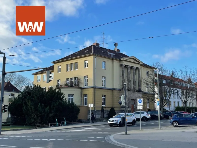 Hausansicht! - Wohnung kaufen in Braunschweig - Im Herzen von BS ist diese große 3-Zimmer-Wohnung in einer herrschaftlichen Villa von 1872 gelegen!