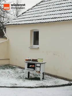 Innenhof mit Ofen - Haus kaufen in Plessa / Döllingen - Großzügiges EFH mit großem Garten - Selbstversorger - Einliegerwohnung - Familienfreundlich