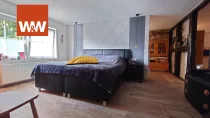 großzügiges Schlafzimmer