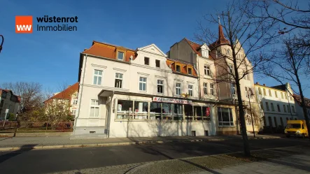 Ansicht von Straße aus - Haus kaufen in Weißwasser - Kapitalanlage mit Herzen von Weißwasser