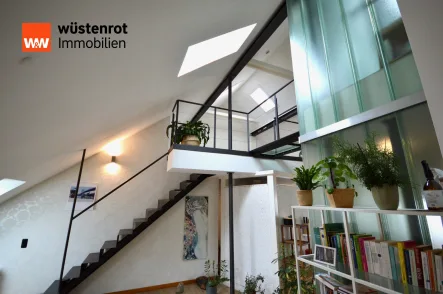 Hell und lichtdurchflutet - Wohnung kaufen in Kassel / Wilhelmshöhe - +++ Extravagante Studio-Loft-Wohnung in Spitzenlage auf der Marbachshöhe +++