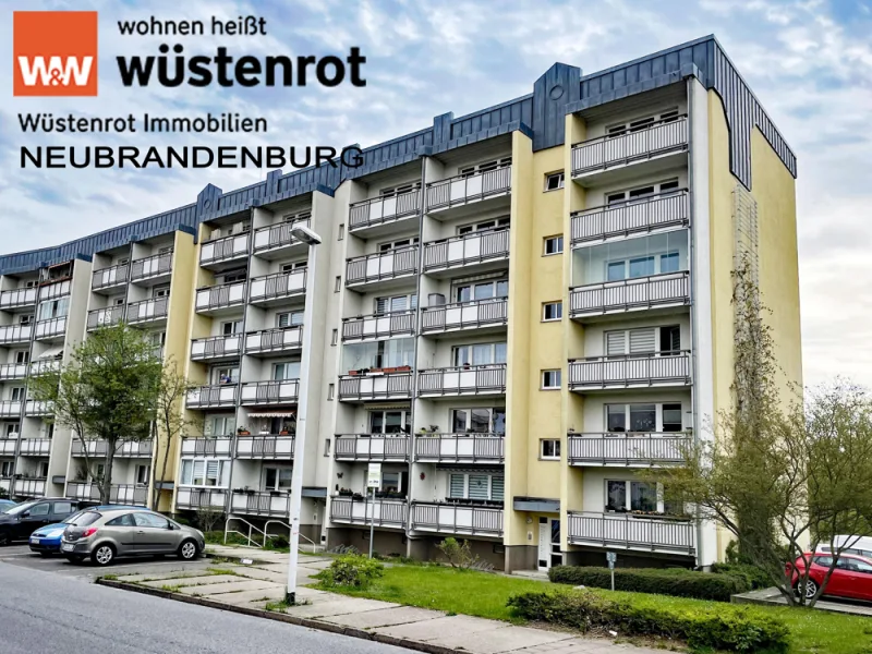 Ansicht - Wohnung mieten in Neubrandenburg - MIT BALKONUND KELLERRAUM: RENOVIERTE UND HELLE DREI-RAUM-WOHNUNG