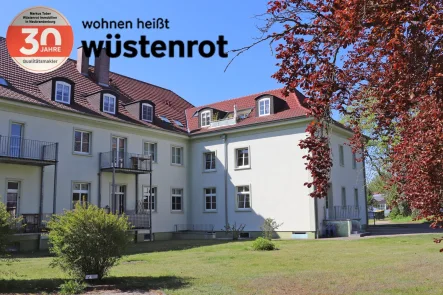 Ansicht - Wohnung kaufen in Neustrelitz - GROSSE WOHNUNG IM OBERGESCHOSS IN HERRLICHER LAGE AM SCHLOSSGARTEN UND FAST AM HAFEN