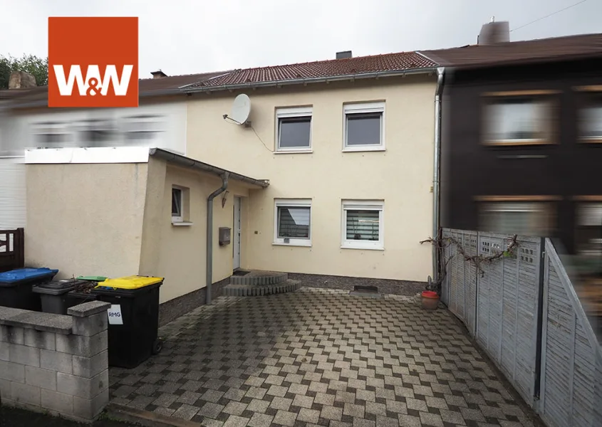 Anaicht - Haus kaufen in Neunkirchen - Kernsaniertes RMH in Neunkirchen
