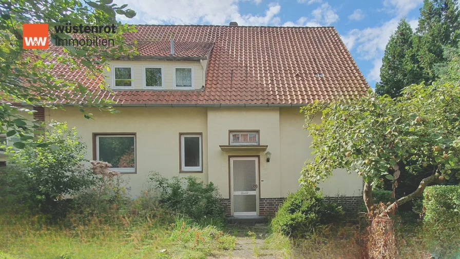 1 - Haus kaufen in Bad Nenndorf - Doppelhaushälfte mit großem Potential in Bad Nenndorf!