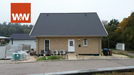 Eingangsseite - Haus kaufen in Niederstotzingen - Gelegenheit, Energiespar-Einfamilienhaus in guter Wohnlage