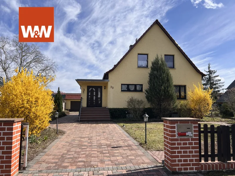 Ansicht  - Haus kaufen in Brandenburg an der Havel / Görden - Idylle pur in Brandenburg an der Havel.Freistehendes Einfamilienhaus mit Nebengelass zu verkaufen!