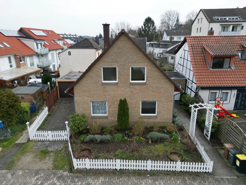 Hausansicht - Haus kaufen in Hannover / Ahlem - Ihr neues Zuhause in Ahlem (Angebotsverfahren)