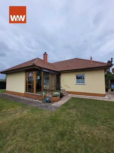 Aussenansicht - Haus kaufen in Wittstock/Dosse - *Sehr schönes Einfamilienhaus im Bungalowstil mit guter Ausstattung auf schönem Grundstück*